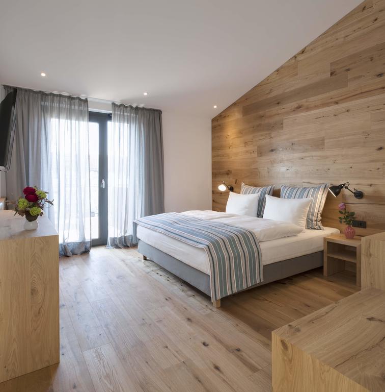 Hotel M120 Unterföhring Quarto foto